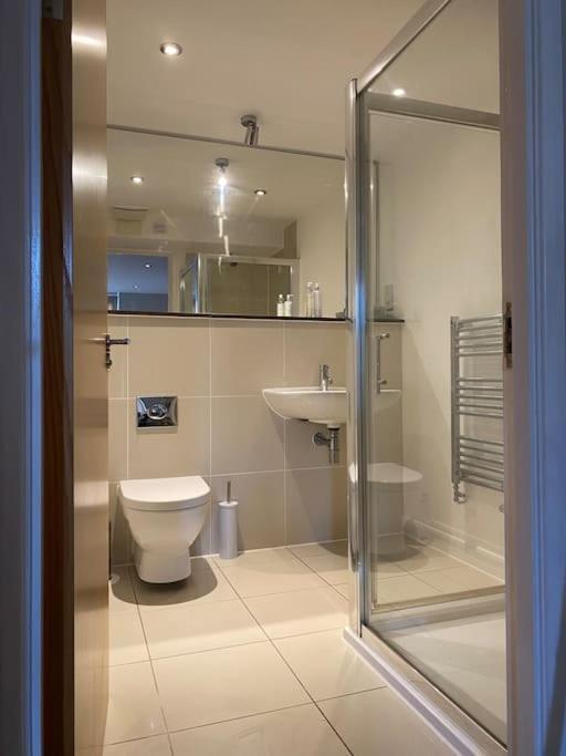 Modern Apartment, Fistral Beach Newquay  Ngoại thất bức ảnh